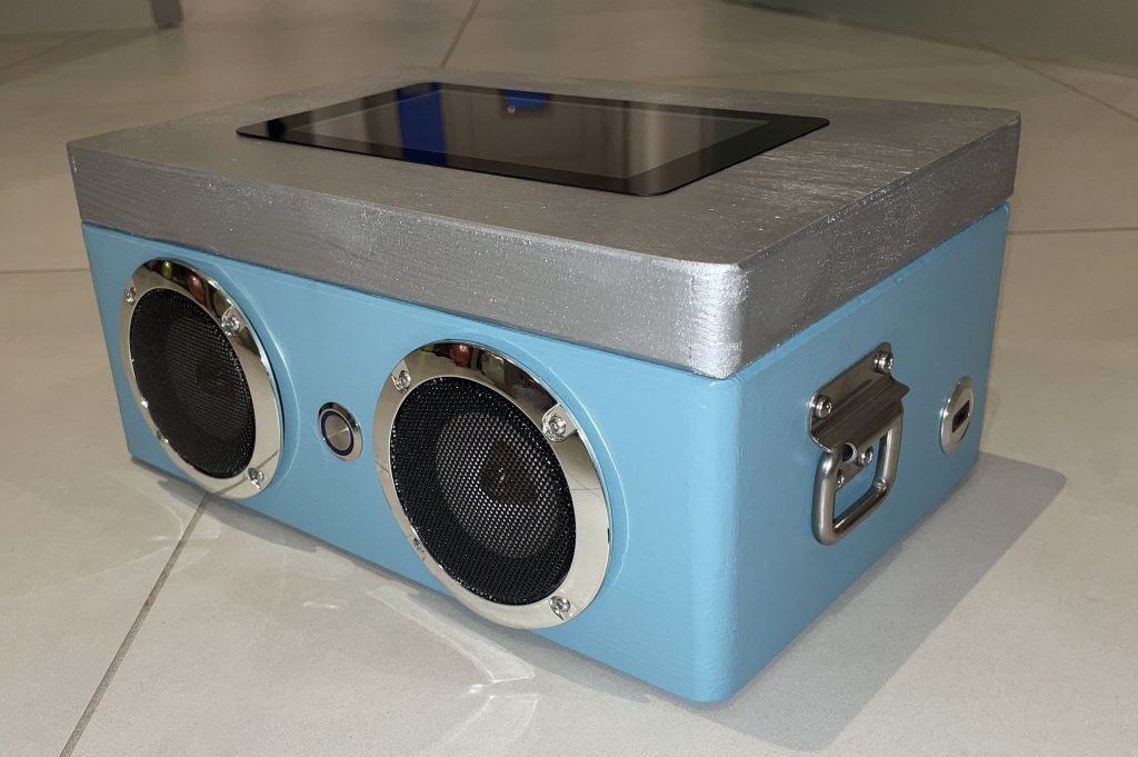 Box by Tobi